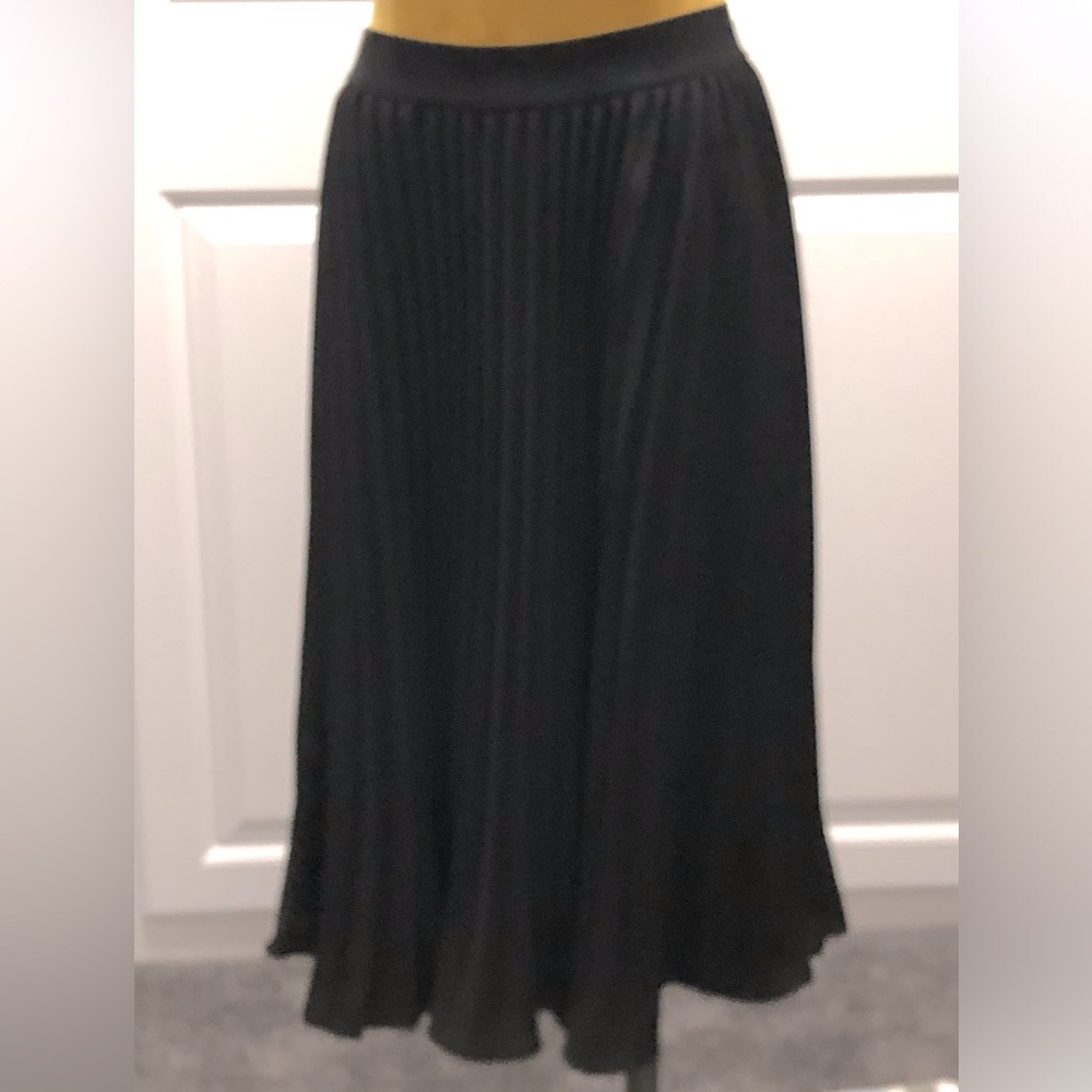Women’s Grace Karin black pleated skirt